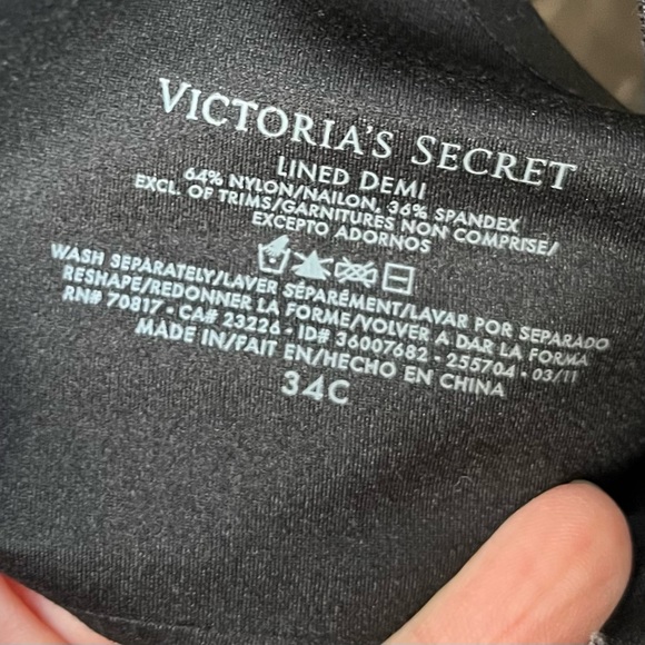 Victoria’s Secret Incredible Demi Lined Bra NWT In Black Sz 34C - Picture 4 of 14